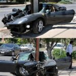 Impactante accidente: automóvil deportivo termina destrozado tras chocar contra un poste en plena vía pública
